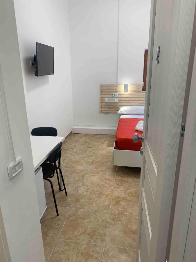 Miris Home Fast And Comfortable With Self Check In 8 Minutes Walk Near Naples Airport Dış mekan fotoğraf