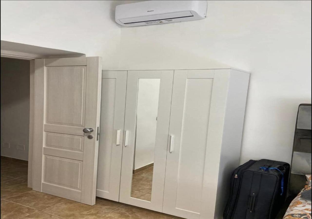 Miris Home Fast And Comfortable With Self Check In 8 Minutes Walk Near Naples Airport Dış mekan fotoğraf
